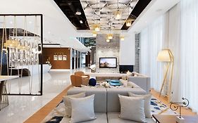Adagio Premium The Palm