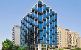 Adagio Premium The Palm